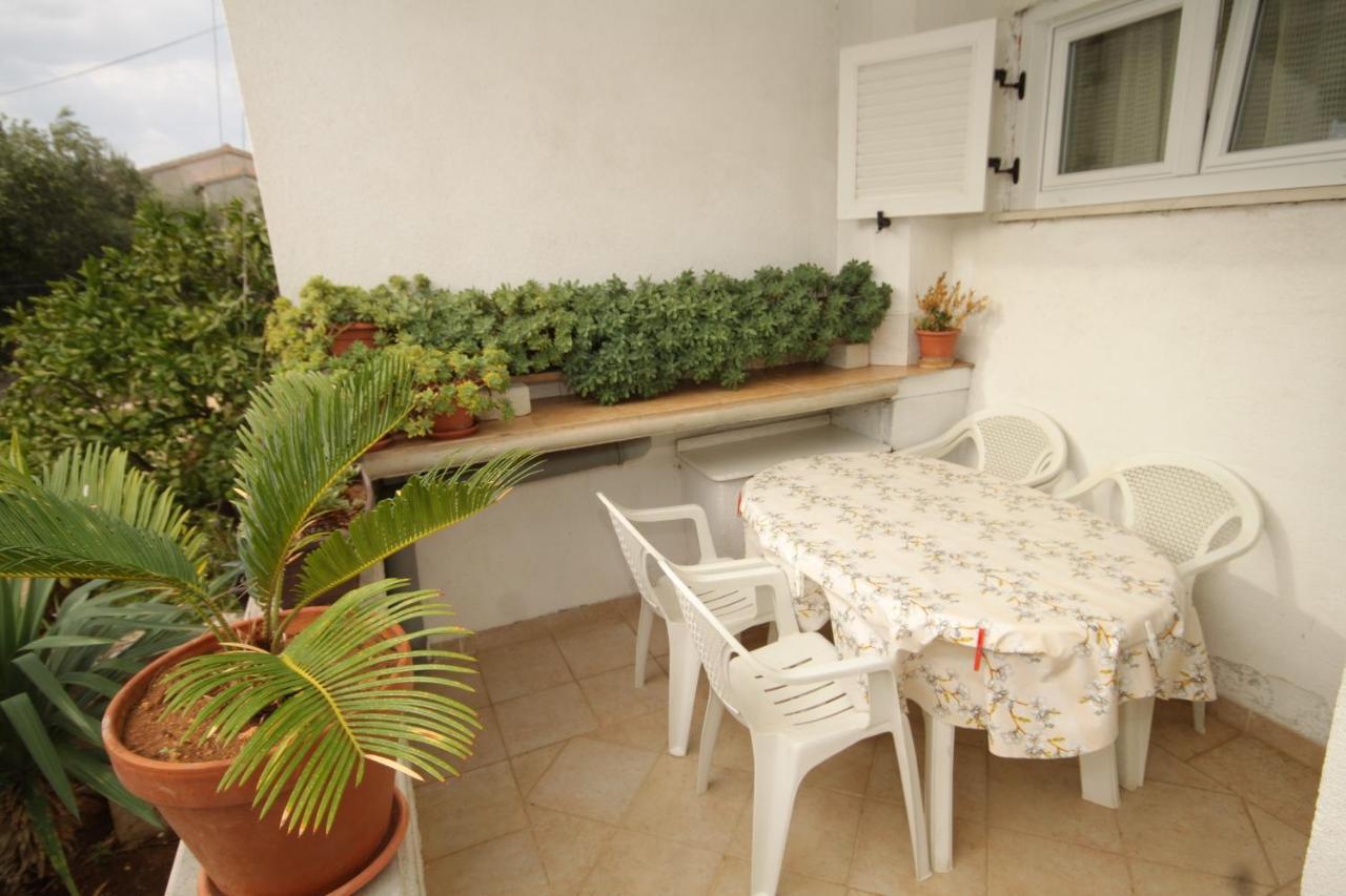 Apartments By The Sea Tkon, Pasman - 686 المظهر الخارجي الصورة